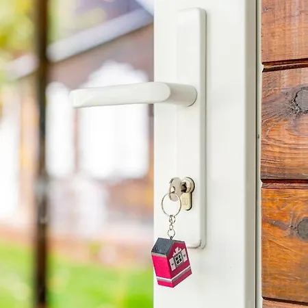 Namelis Prie Magnolijos *