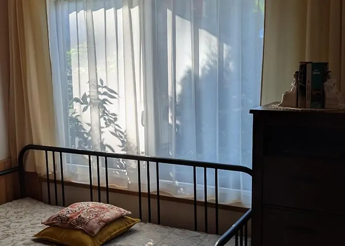 Namelis Prie Magnolijos *